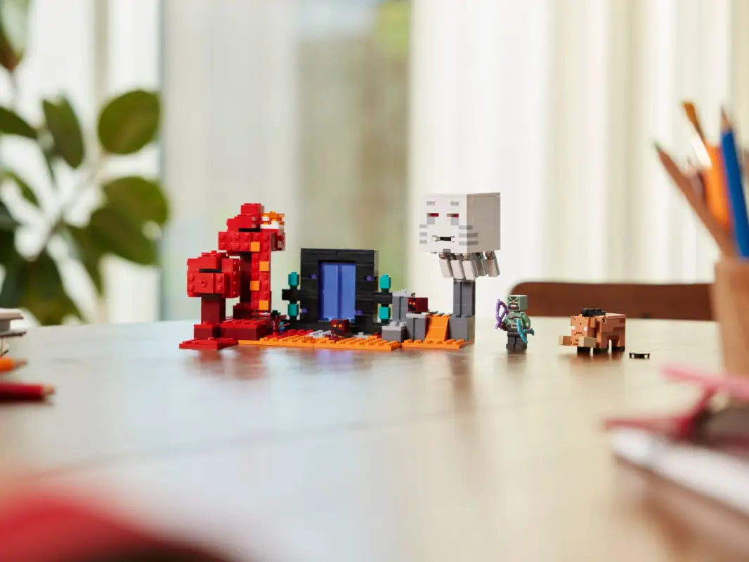 LEGO® Minecraft Hinterhalt am Netherportal - 21255 NEU! | Erobere das Nether mit 352 Teilen voller Abenteuer!