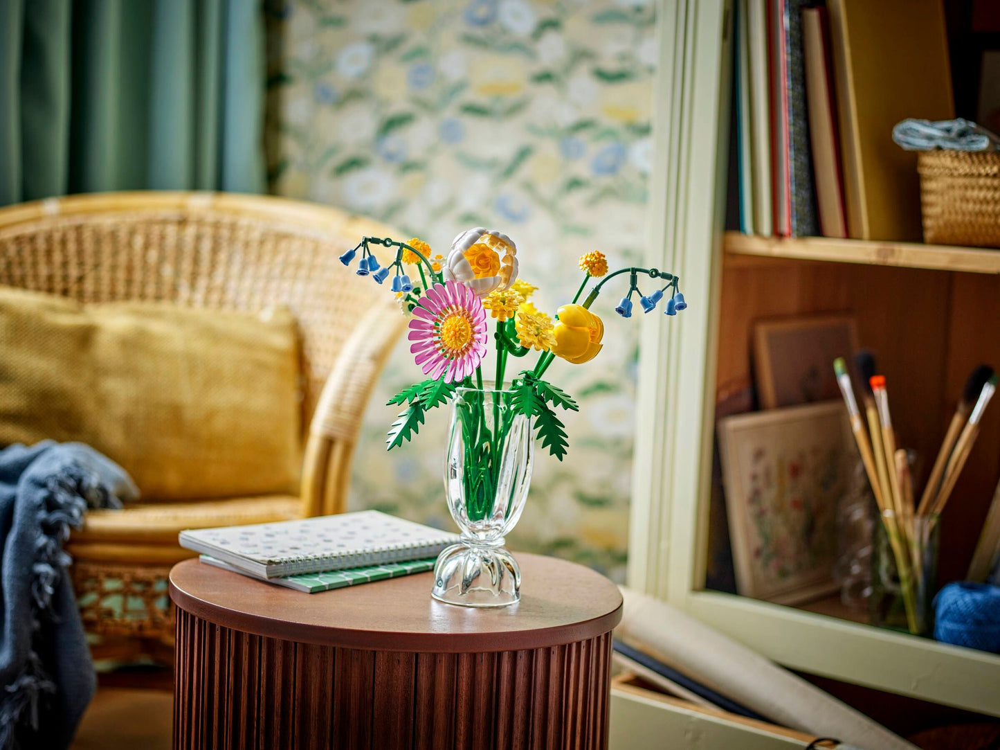 LEGO® Icons Kleiner Sommerstrauß – Kreatives DIY-Blumen-Set für Erwachsene | Perfekte Geschenkidee & Stilvolle Deko – 10347, 373 Teile