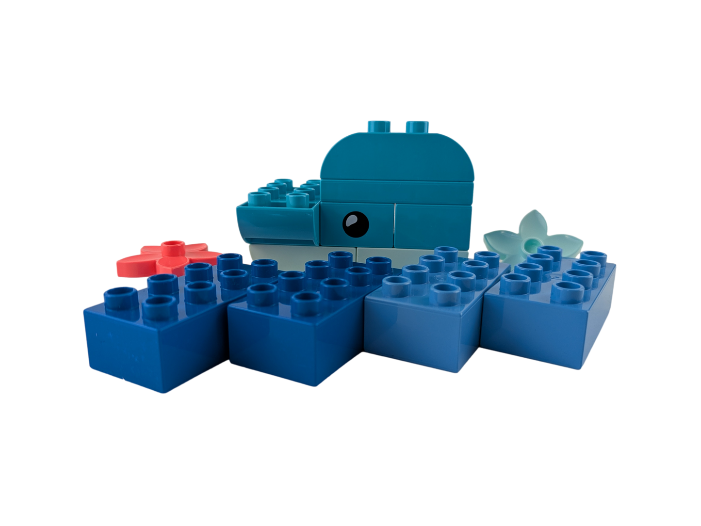 Entdecke die Magie der Meere: LEGO® DUPLO® Wal-Abenteuer – Farbenfrohes Ozean-Spielset für kleine Entdecker, 13 Teile