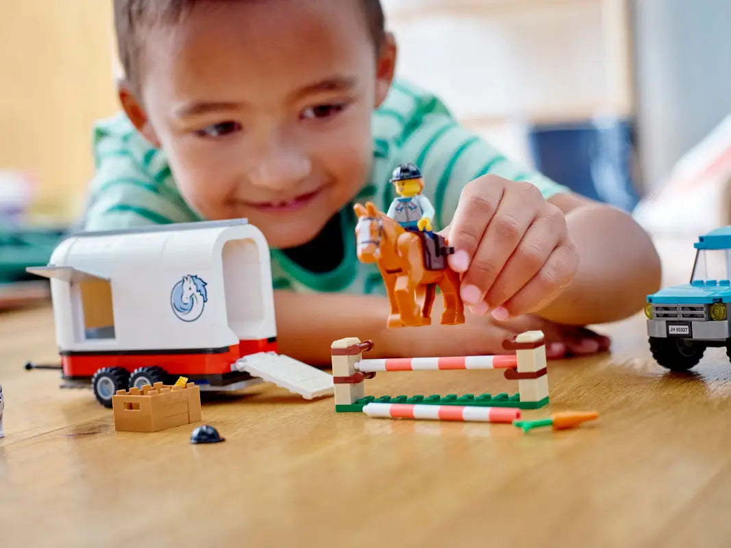 LEGO® City SUV mit Pferdeanhänger 60327 - Abenteuer erleben & bauen! NEU 196 Teile