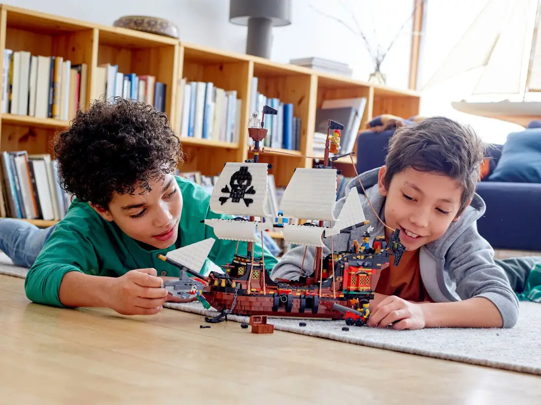 LEGO® Creator Piratenschiff 31109 - Erobere die Meere! | 1264 Teile Abenteuer-Spaß NEU!