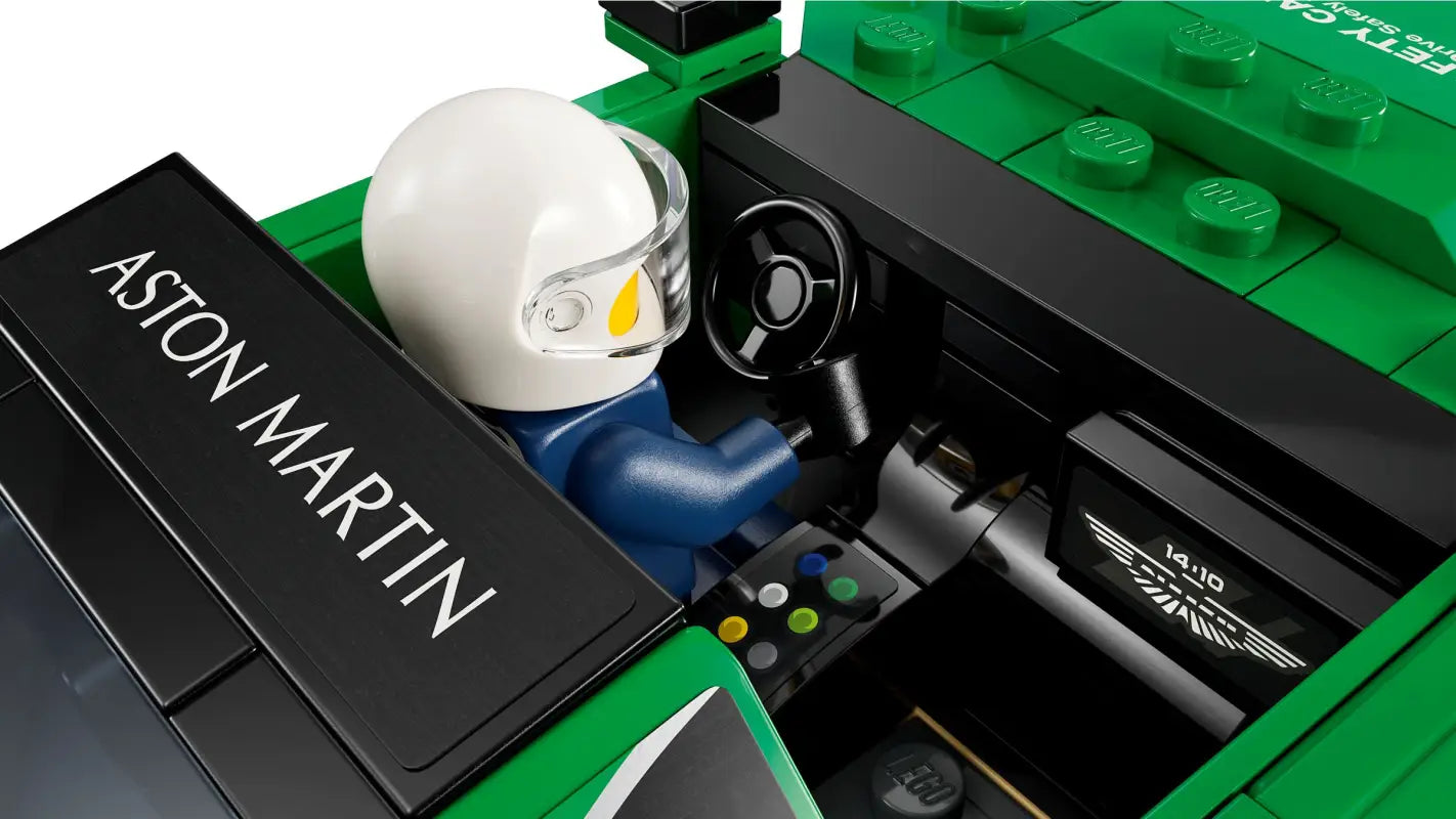 LEGO® Speed Champions: Aston Martin AMR23 & Safety Car – Ultimatives Formel-1-Rennabenteuer mit 2 Rennwagen Minifiguren