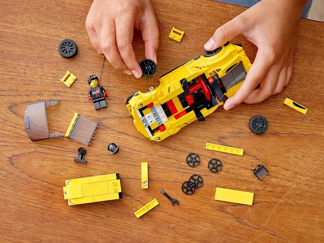 LEGO® Speed Champions Toyota GR Supra - 76901: Erlebe Rennsport-Action pur! NEU mit 299 Teilen!